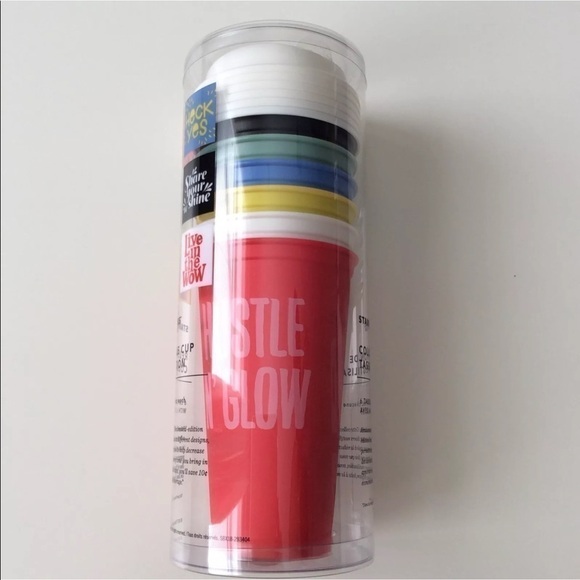 NEW Starbucks Christmas 2017 Reusable Cups & Lids Collection SET OF 6 Different - Picture 4 of 8